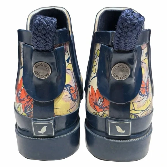 Sakroots Women’s Short Rainboots, Colorful Floral Pattern - Picture 6 of 15